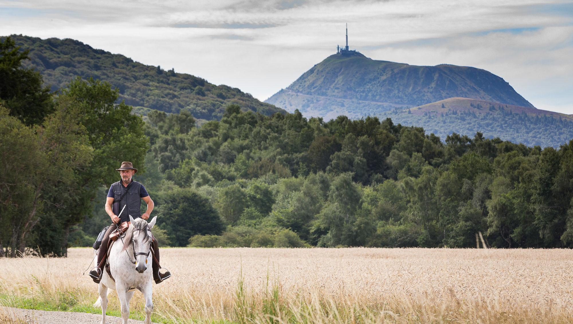 Design graphique les gîtes de france puy de dôme
